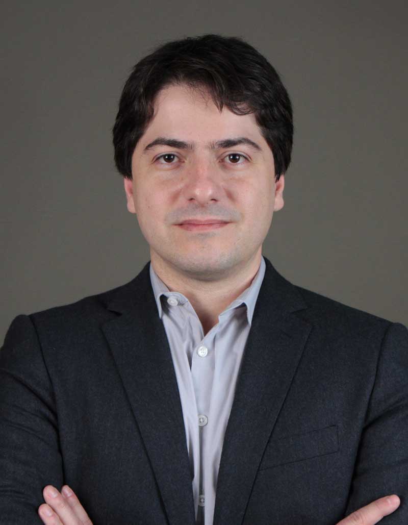 Dr. Daniel De Carvalho